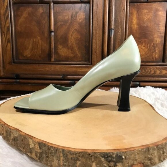 Nine West Mint Julep Genuine Leather Satin Finish Curved Heeled Sandal - Picture 5 of 13